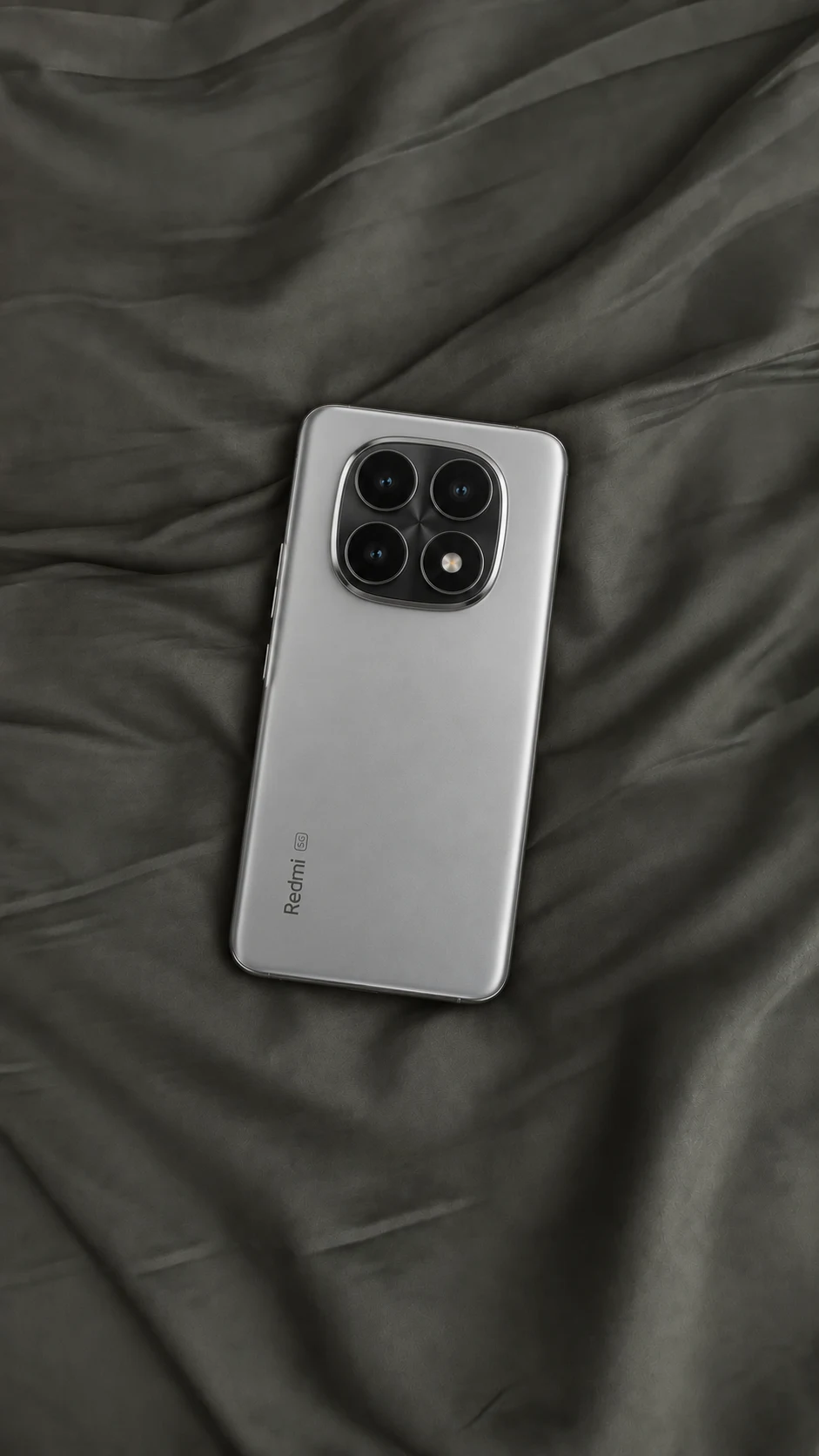 Redmi Note 14 Pro 5G sobre tela gris