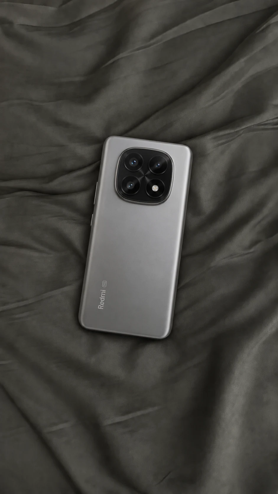 Redmi Note 14 Pro+ 5G sobre tela gris